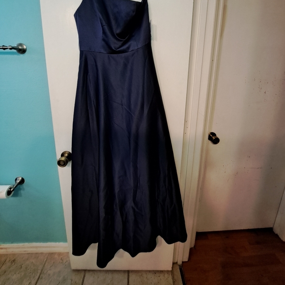 David's Bridal Bridesmaid Dress - Picture 3 of 4